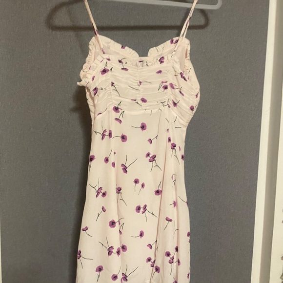 ASTR The Label lavender dress with flowers - Picture 2 of 2